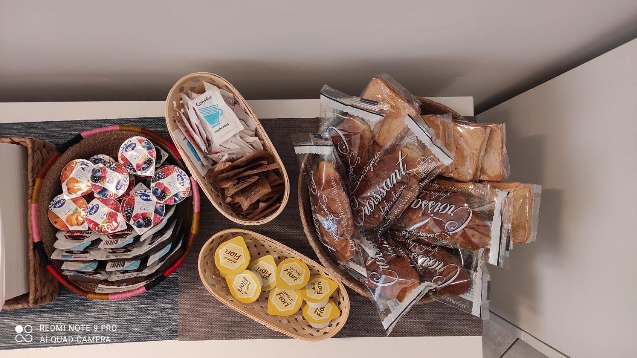 Giravolta Apartment Сулмона Екстериор снимка