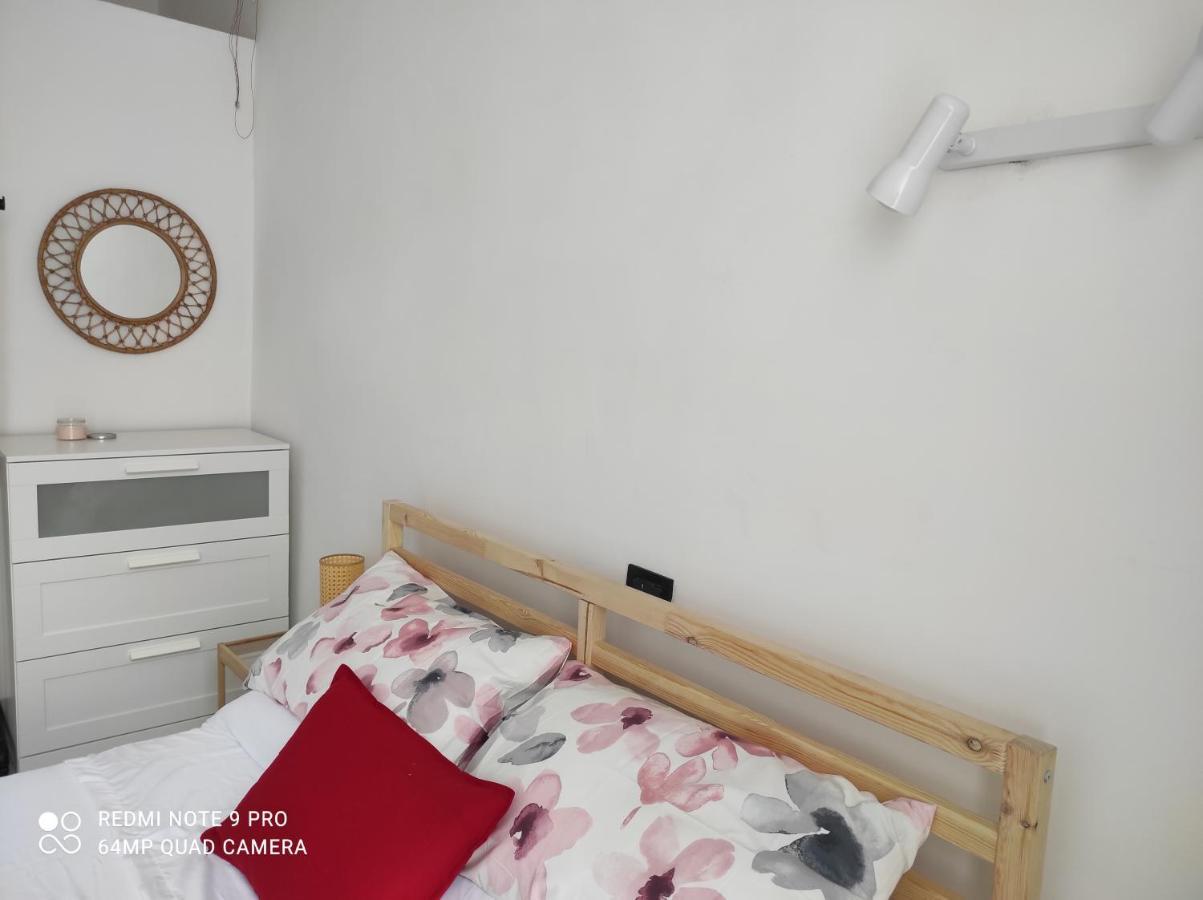 Giravolta Apartment Сулмона Екстериор снимка